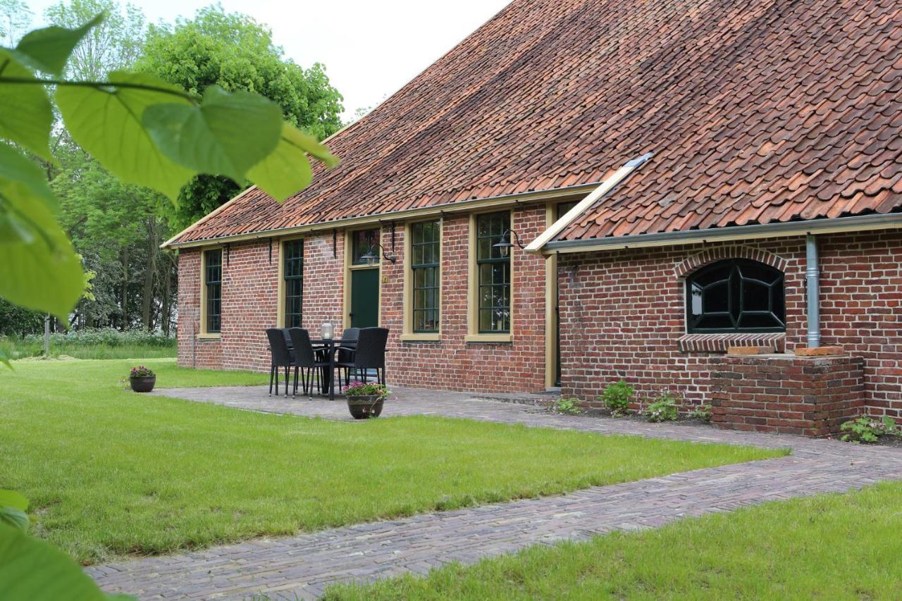 Hoogheem Erfgoed & Logies Villa Nieuwolda-Oost ภายนอก รูปภาพ