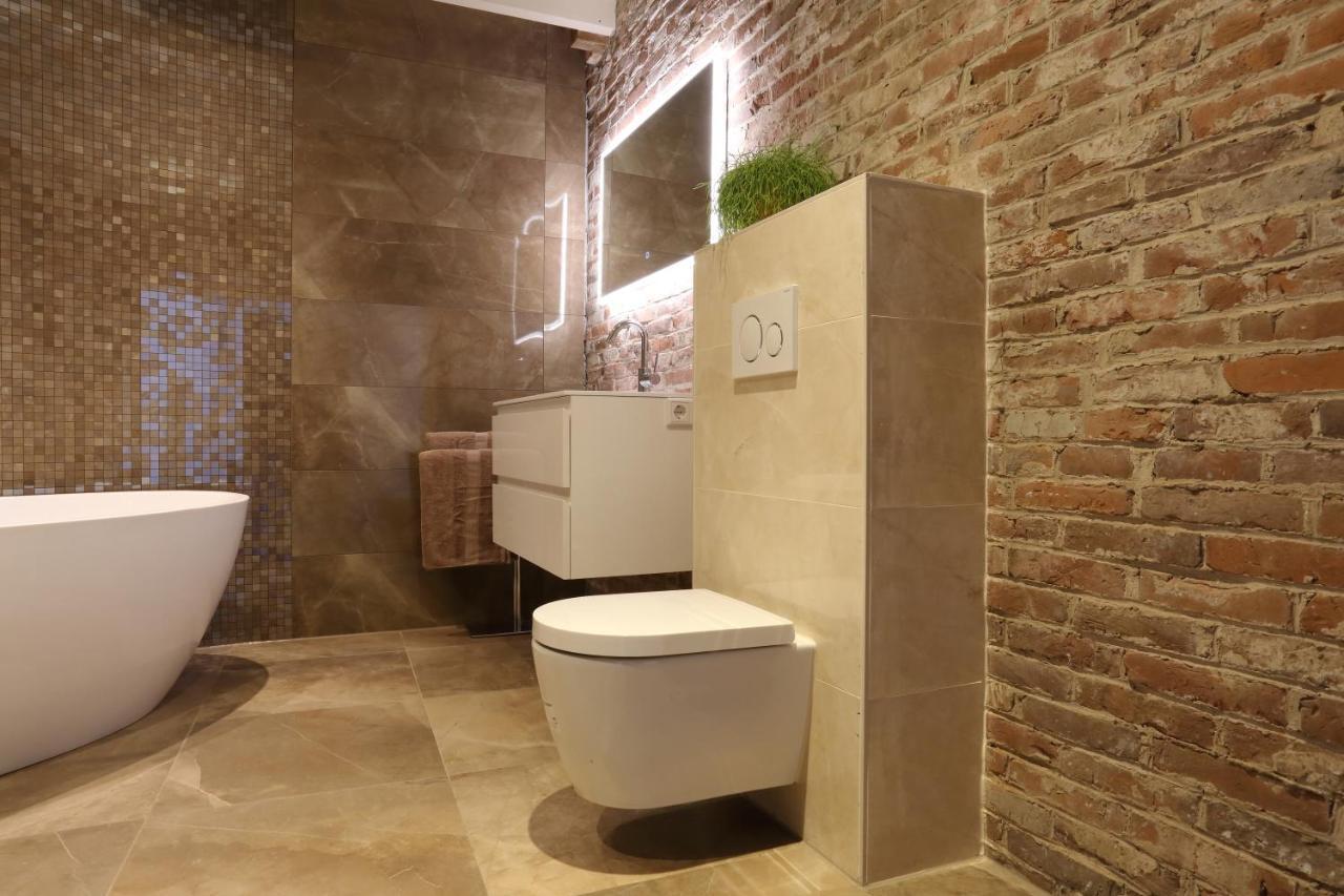Hoogheem Erfgoed & Logies Villa Nieuwolda-Oost ภายนอก รูปภาพ