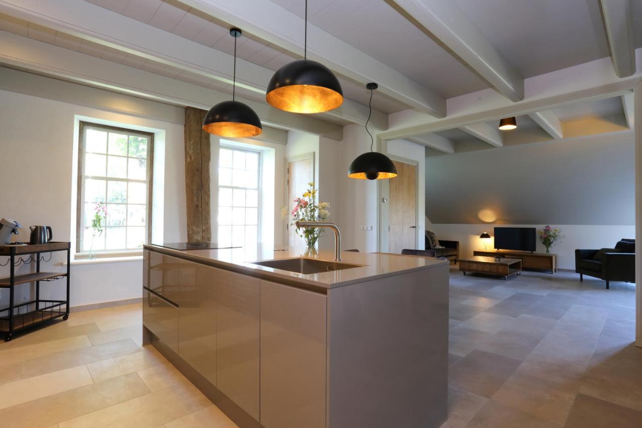 Hoogheem Erfgoed & Logies Villa Nieuwolda-Oost ภายนอก รูปภาพ