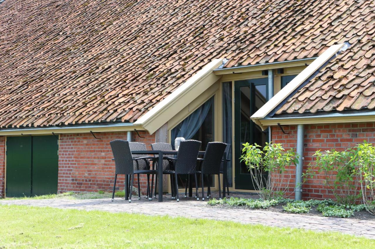Hoogheem Erfgoed & Logies Villa Nieuwolda-Oost ภายนอก รูปภาพ